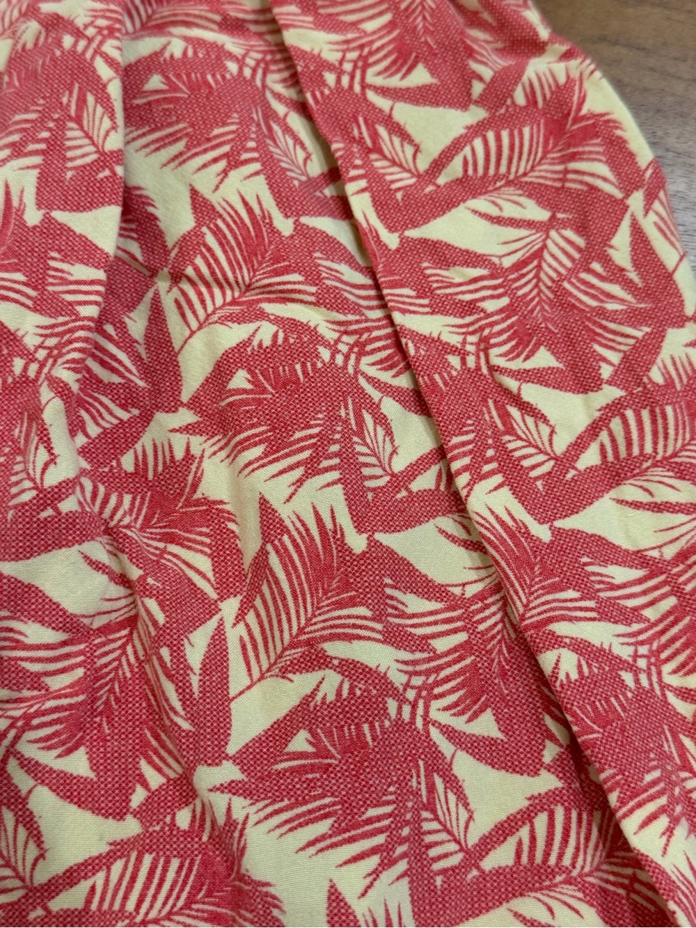 Hashboosh Button-Front Midi Dress in Coral Leaf Print Size Small - Picture 8 of 10